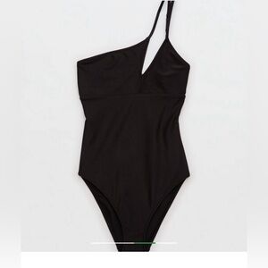 NWT one shoulder bathing suit